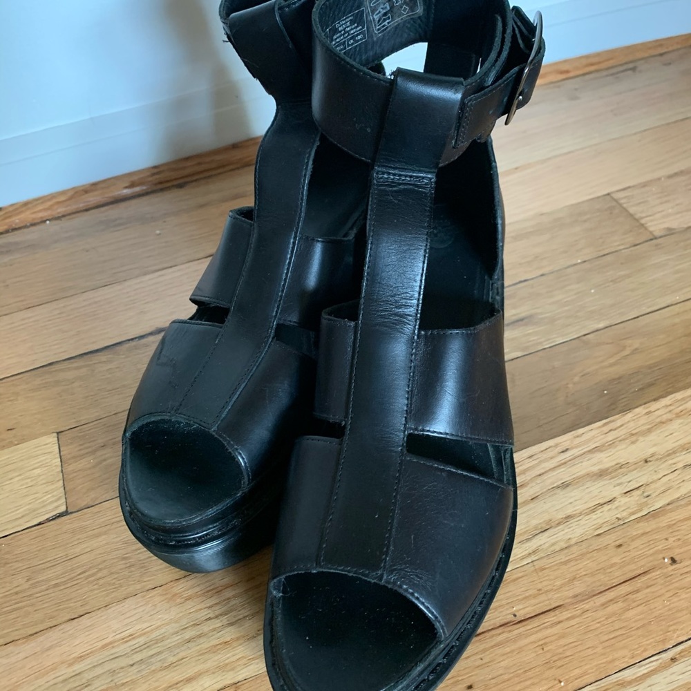Dr. Martens Bessie Platform Sandals Size 9